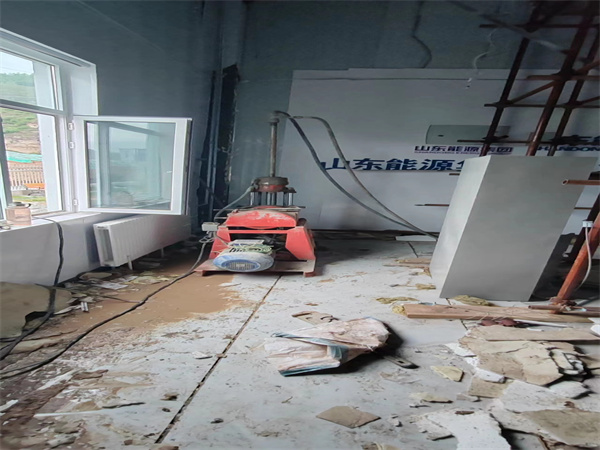 喀左地基基础下沉墙体裂缝加固注浆顶升施工